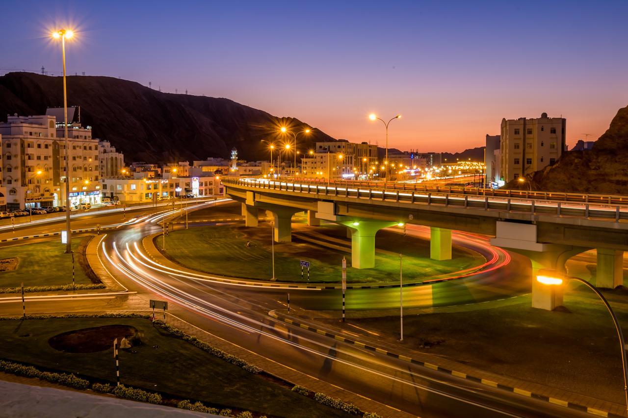 Al Jisr Hotel Маскат Экстерьер фото